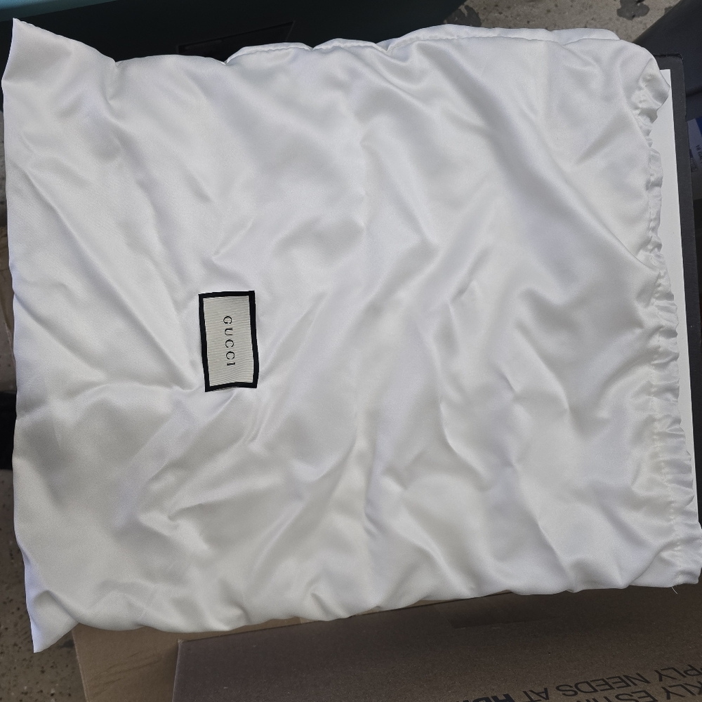 Gucci Luxurious White Satin Bag